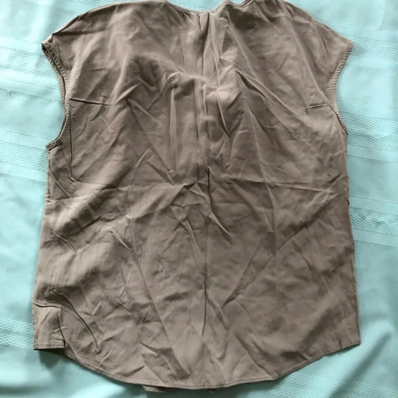 RW&CO. Sleeveless Button Up - Picture 4 of 11